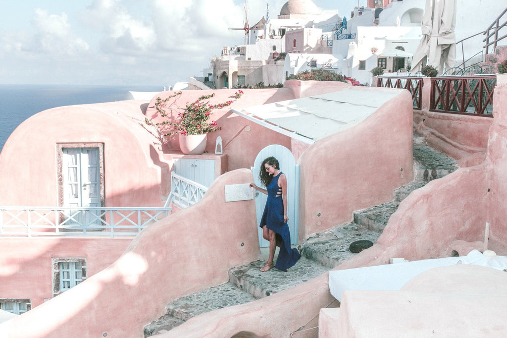 Santorini, Greece // What To Do, See, and Eat